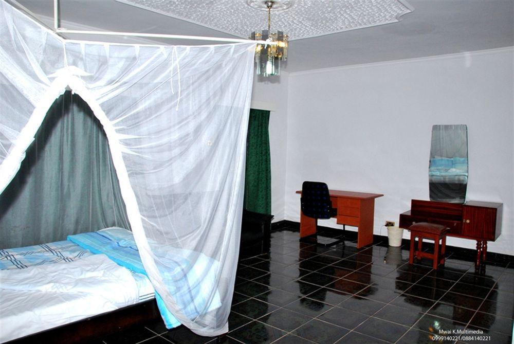 Skinny Hippos Lodge Mangochi エクステリア 写真